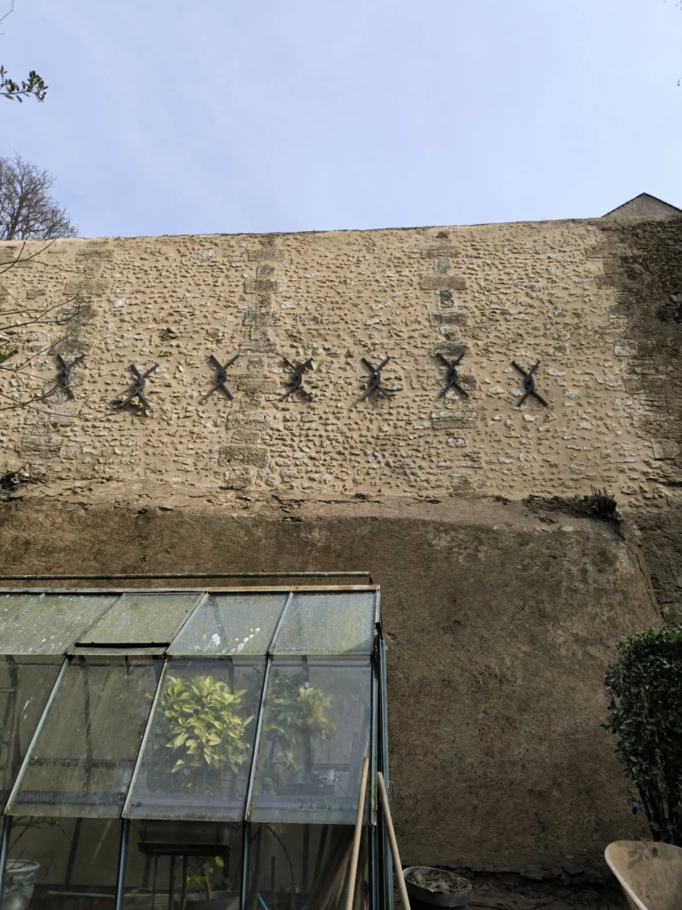 Maçonnerie mur Vernou sur Brenne