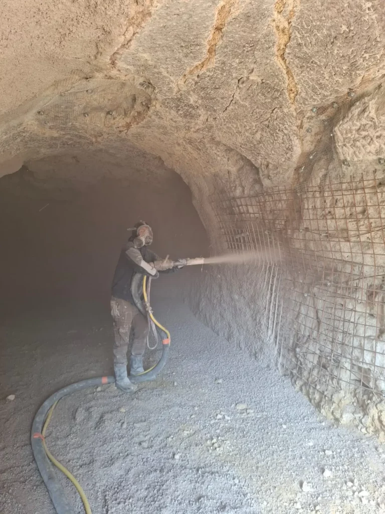 Photo béton projeté coque armée Mazange