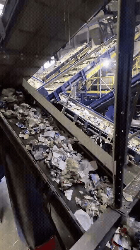 vidéo de machines tri papiers et carton