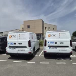 2 e-transporters électriques de dos