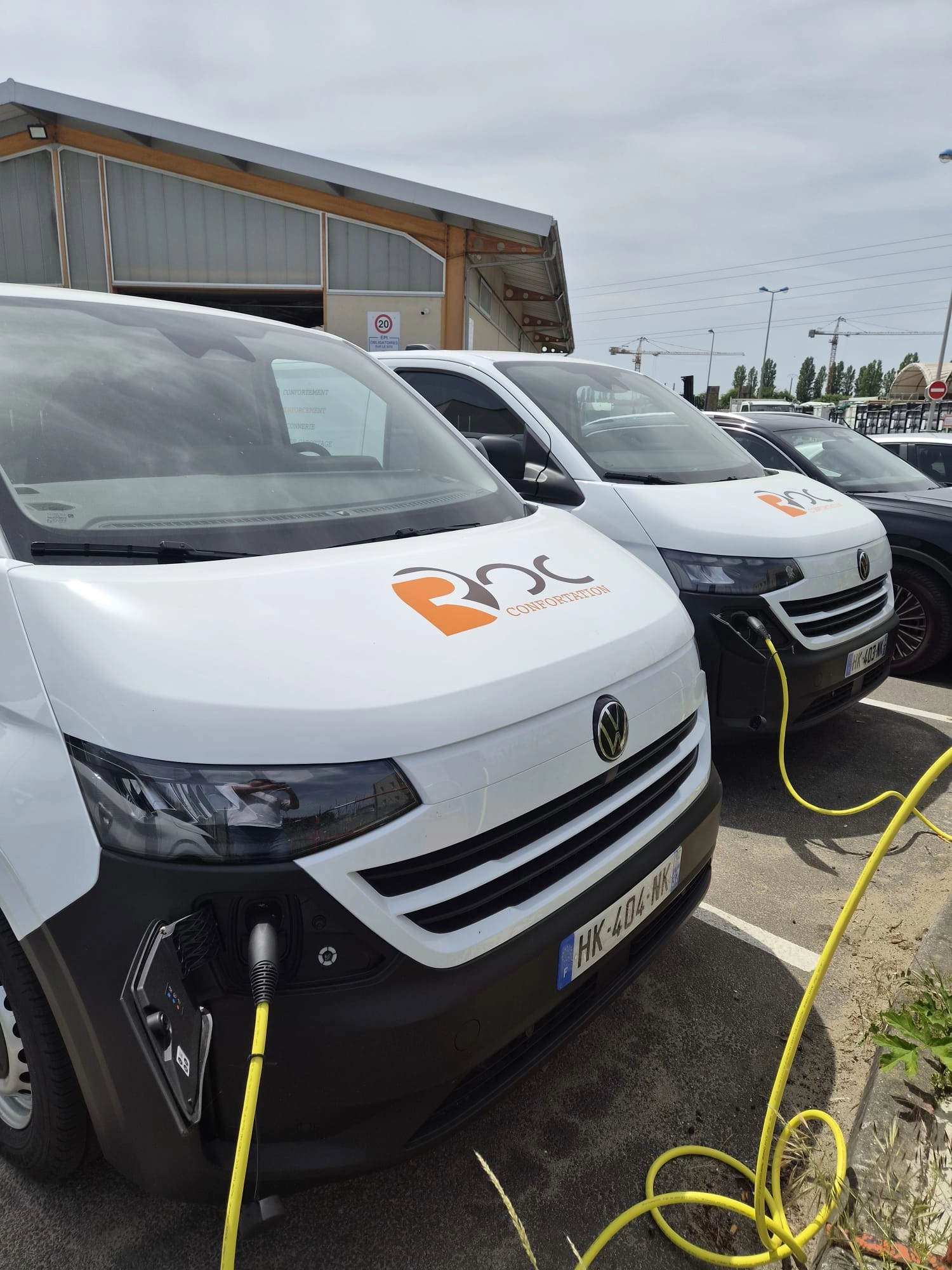 2 e-transporters électriques