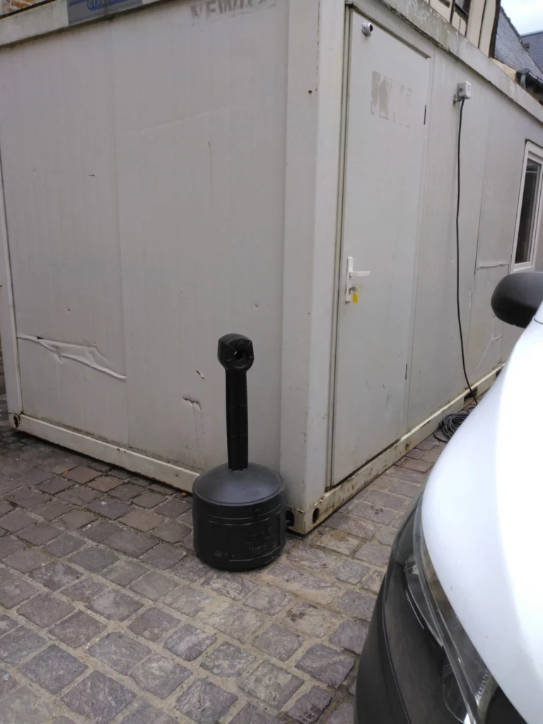 Cendrier sur chantier